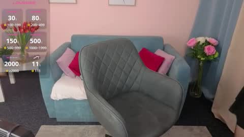 Eva online show from 11/26/25, 07:09