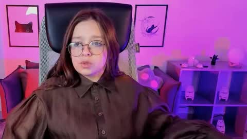 Eva online show from 03/19/26, 04:11