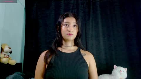 Snapshot of evah_lee chatting on 09/25/25, 02:04 Evah Lee online show from 09/25/25, 02:04
