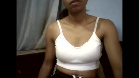 Snapshot of evahaldy chatting on 02/25/26, 05:17 evahaldy online show from 02/25/26, 05:17