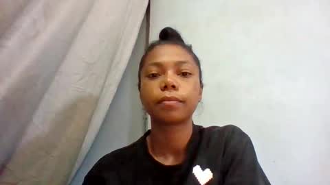 Snapshot of evahaldy chatting on 05/25/26, 03:12 evahaldy online show from 05/25/26, 03:12