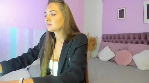 Snapshot of evalaniss chatting on 05/20/26, 03:13 Eva online show from 05/20/26, 03:13