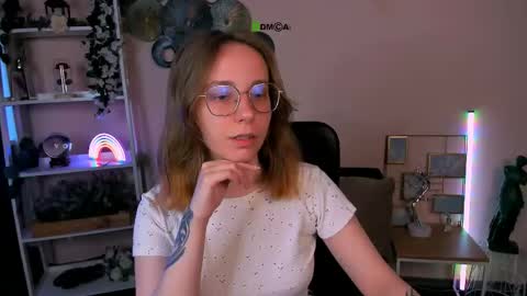 evalora online show from 05/19/26, 05:58