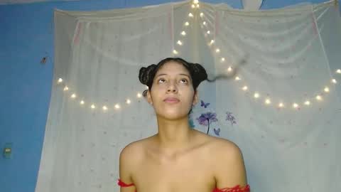 Snapshot of evaluna_horny_ chatting on 12/22/24, 02:49 evaluna horny  online show from 12/22/24, 02:49