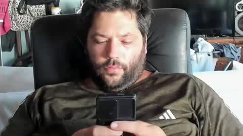 Snapshot of evaluz93 chatting on 01/16/25, 07:10 evaluz93 online show from 01/16/25, 07:10