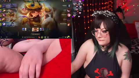 Snapshot of evamilaa chatting on 11/02/25, 10:56 Eva  online show from 11/02/25, 10:56