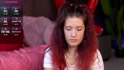 Snapshot of evamo0n chatting on 02/15/26, 04:42 Eva online show from 02/15/26, 04:42