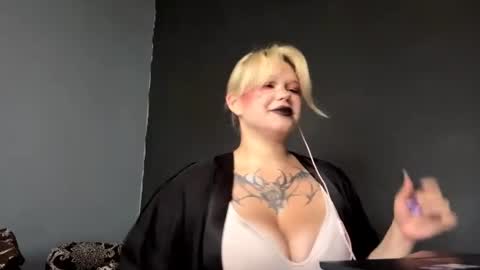 Eva online show from 07/29/26, 10:57
