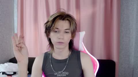 evan_reinhart online show from 10/03/25, 04:15