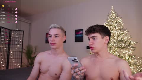 Snapshot of evan_white_ chatting on 12/31/24, 11:42 evan_white_ online show from 12/31/24, 11:42