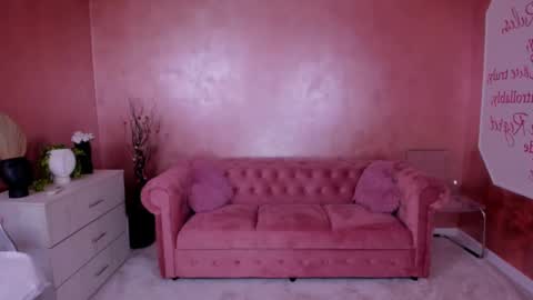 Snapshot of evanew_ chatting on 02/27/25, 10:20 Eva online show from 02/27/25, 10:20