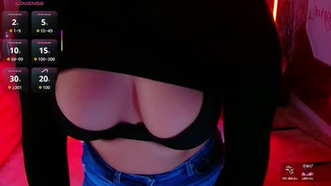 Snapshot of evanew_ chatting on 11/27/25, 05:04 Eva online show from 11/27/25, 05:04