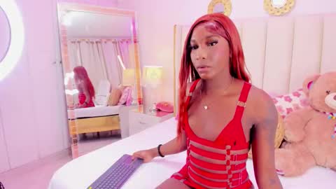 evangelin_ts online show from 11/28/25, 01:47