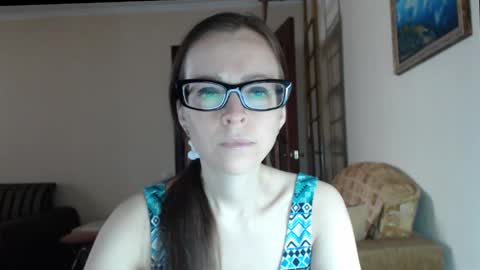 Snapshot of evangeline06 chatting on 03/25/26, 09:15 YourMistress online show from 03/25/26, 09:15