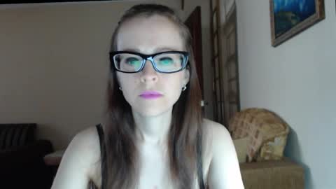 Snapshot of evangeline06 chatting on 03/30/26, 09:21 YourMistress online show from 03/30/26, 09:21