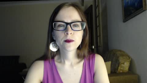 Snapshot of evangeline06 chatting on 04/02/26, 08:45 YourMistress online show from 04/02/26, 08:45