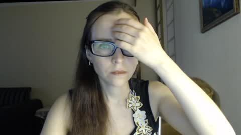 Snapshot of evangeline06 chatting on 04/07/26, 08:59 YourMistress online show from 04/07/26, 08:59