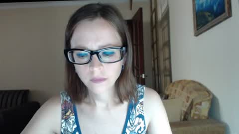 Snapshot of evangeline06 chatting on 07/06/26, 08:33 YourMistress online show from 07/06/26, 08:33