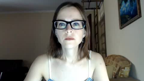 Snapshot of evangeline06 chatting on 07/22/26, 09:01 YourMistress online show from 07/22/26, 09:01
