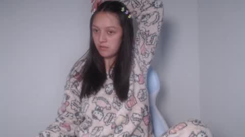 eva  online show from 09/11/25, 02:33