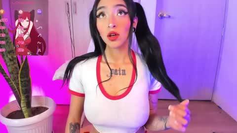 Snapshot of evangellinebellee chatting on 02/02/25, 04:22 Evangelline online show from 02/02/25, 04:22