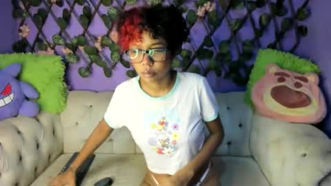 Snapshot of evangely15_ chatting on 09/09/25, 11:21 evangely15_ online show from 09/09/25, 11:21