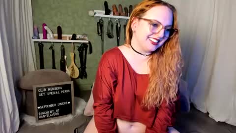 Snapshot of evanharlowe chatting on 10/15/25, 11:49 Evan Harlowe online show from 10/15/25, 11:49
