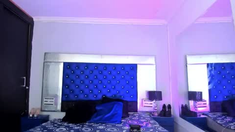 evanllelyne online show from 11/28/25, 11:46