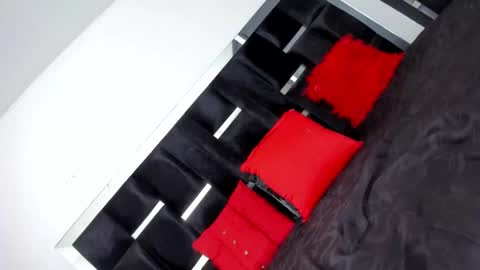 evanllelyne online show from 02/28/26, 07:37