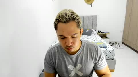 Evan online show from 06/12/26, 01:32
