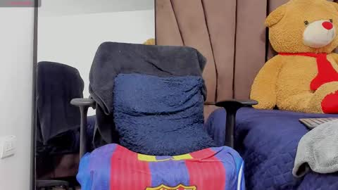   online show from 02/22/25, 03:25