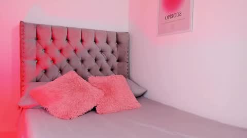 Eva Olimpo online show from 11/11/25, 04:51