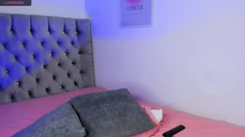 Snapshot of evaolimpo chatting on 04/11/26, 02:05 Eva Olimpo online show from 04/11/26, 02:05