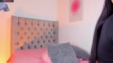 Snapshot of evaolimpo chatting on 04/20/26, 02:03 Eva Olimpo online show from 04/20/26, 02:03