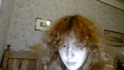Snapshot of evapilled chatting on 07/02/26, 08:15 evapilled online show from 07/02/26, 08:15