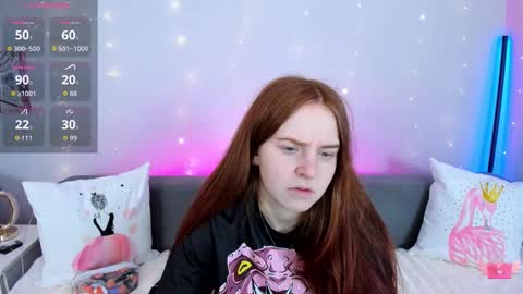 Snapshot of evarey_ chatting on 01/11/26, 06:40 Adelina online show from 01/11/26, 06:40