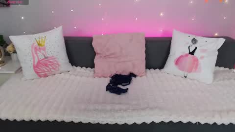 Adelina online show from 06/15/26, 04:47