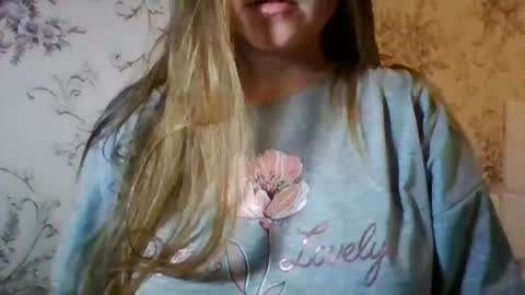 evasapples2026 online show from 06/29/26, 08:31