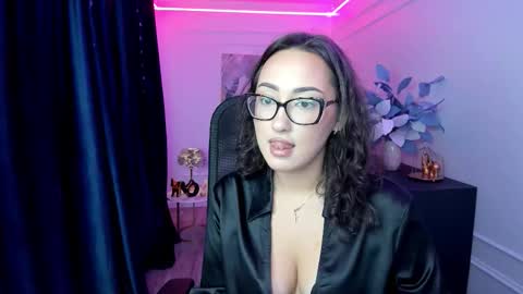 evasarazardje online show from 11/18/25, 04:39