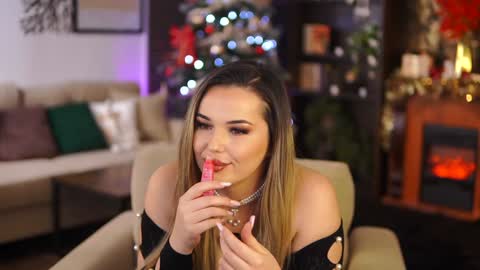 Eva online show from 12/20/24, 11:58