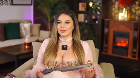 Eva online show from 01/12/25, 08:25