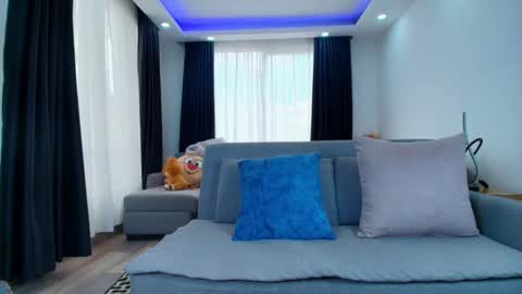  EVA LUNA online show from 11/07/25, 07:03