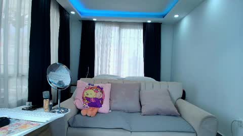  EVA LUNA online show from 05/21/26, 12:01