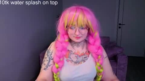 Snapshot of evathewitcher chatting on 07/08/26, 01:43 EvaTheWitcher online show from 07/08/26, 01:43