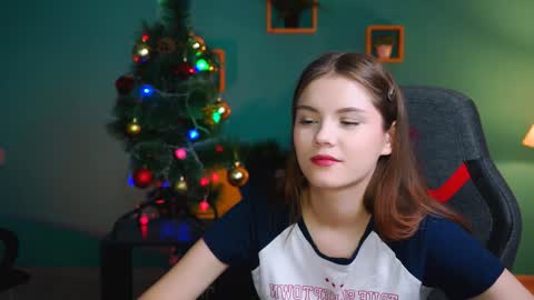 Snapshot of evathopson chatting on 12/04/24, 11:08 Eva  next stream -  - 1600 UTC2000  online show from 12/04/24, 11:08