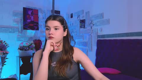 Snapshot of evathopson chatting on 02/28/25, 11:58 Eva  next stream -  - 1600 UTC2000  online show from 02/28/25, 11:58