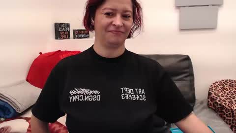 Eva Twiss online show from 06/17/26, 01:34