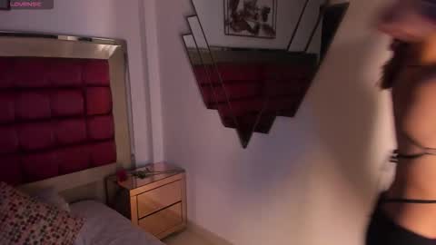 evaviulet online show from 11/14/25, 12:42