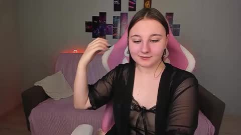 Snapshot of evaxbubbles chatting on 03/05/26, 07:48 Eva online show from 03/05/26, 07:48