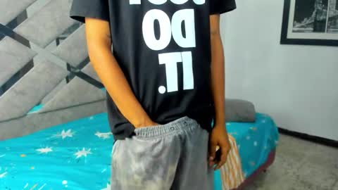 Eva And Emmanuel online show from 09/29/25, 02:44